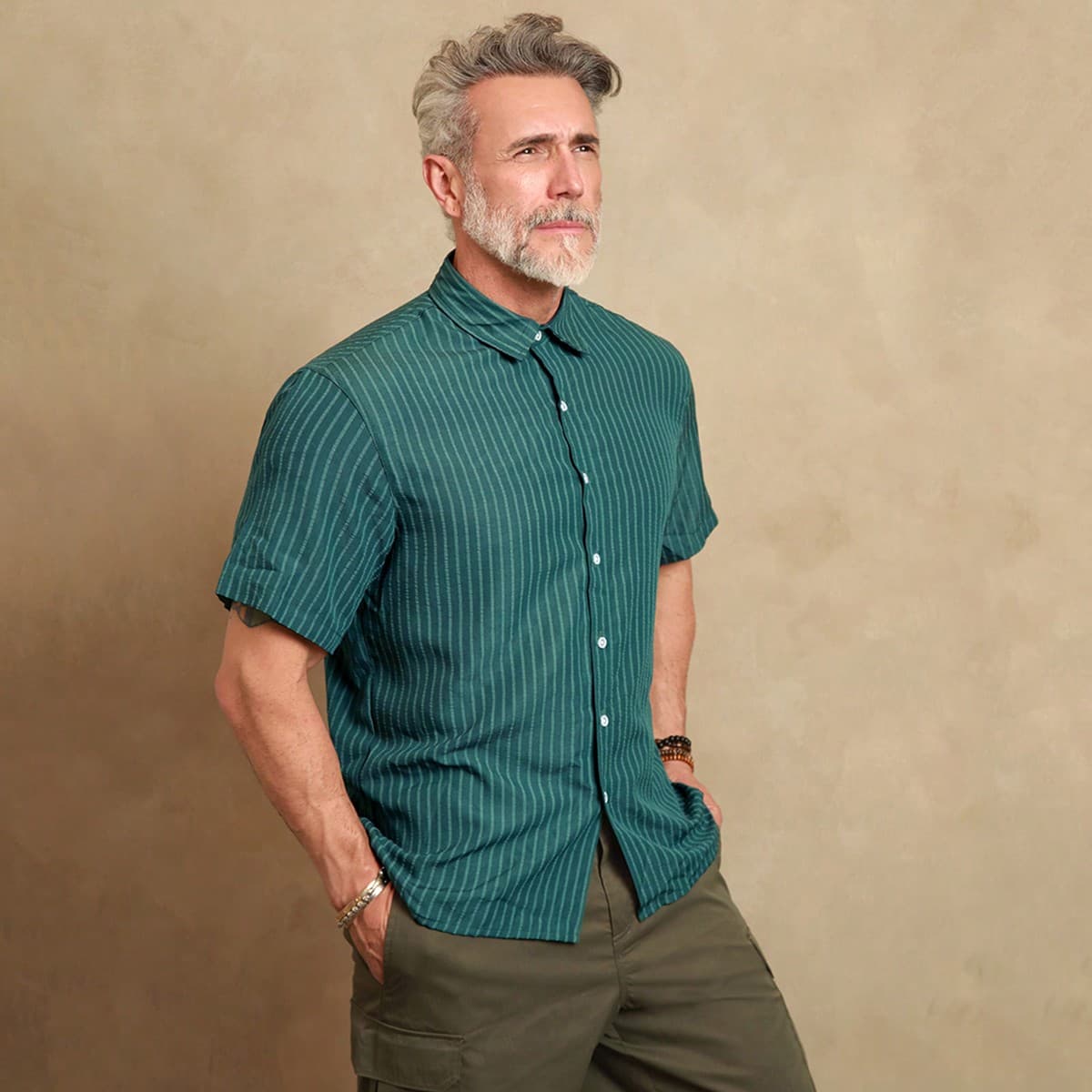 Chemise d"Ã©tÃ© dÃ©contractÃ©e Ã manches courtes et rayures verticales pour hommes, idÃ©ale pour un usage quotidien et en dÃ©placement