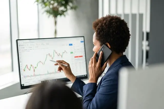 Comment Évaluer l'Efficacité d'une Expertise Financière