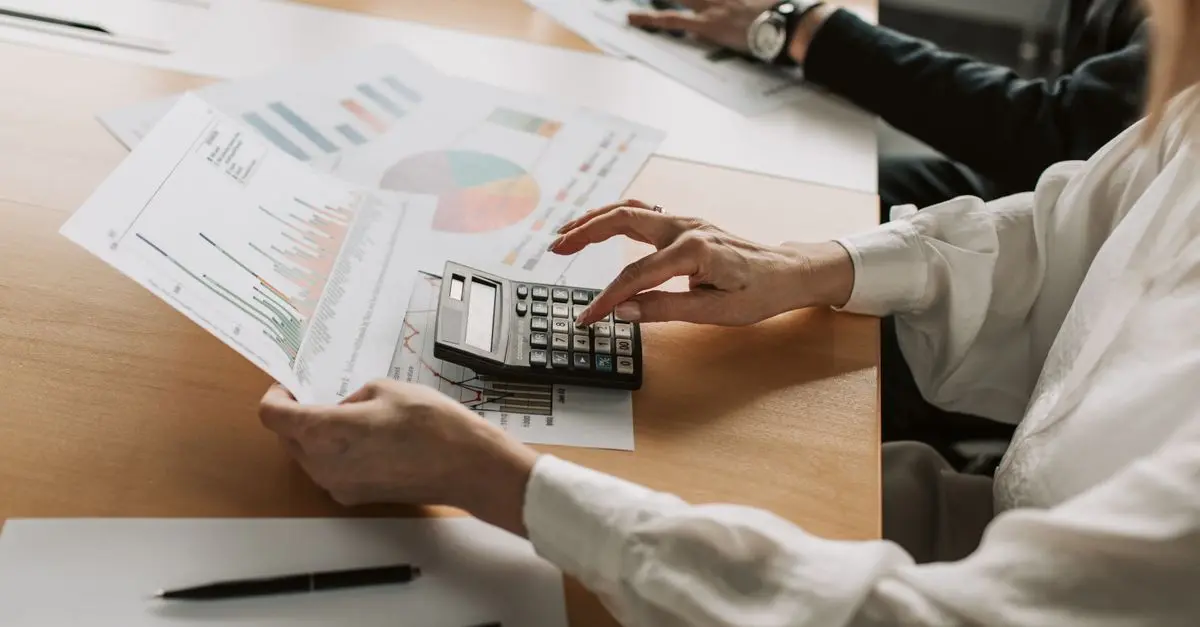 Comment Choisir la Meilleure Expertise Financière pour Vous